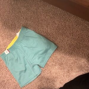 It is girls shorts wonder nation size m 7-8